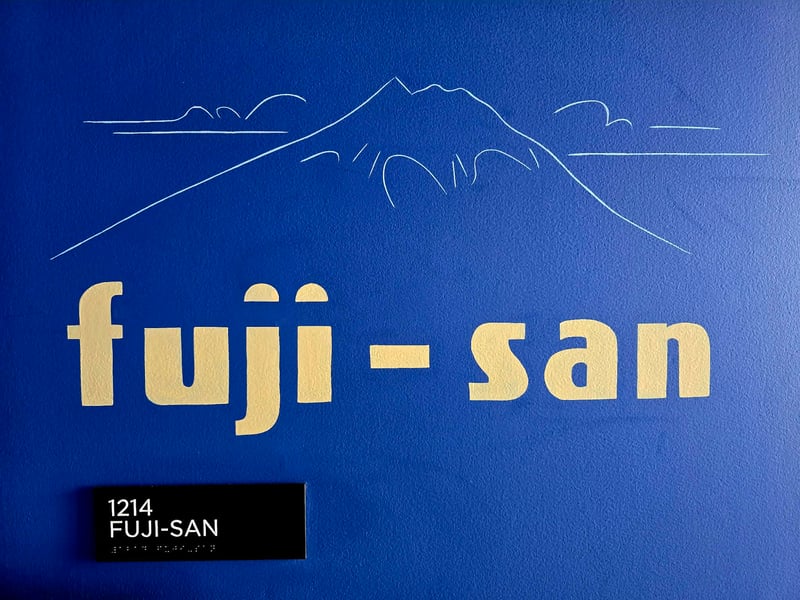 e25ec428-1904-4fa4-86cf-d5598b41bc12