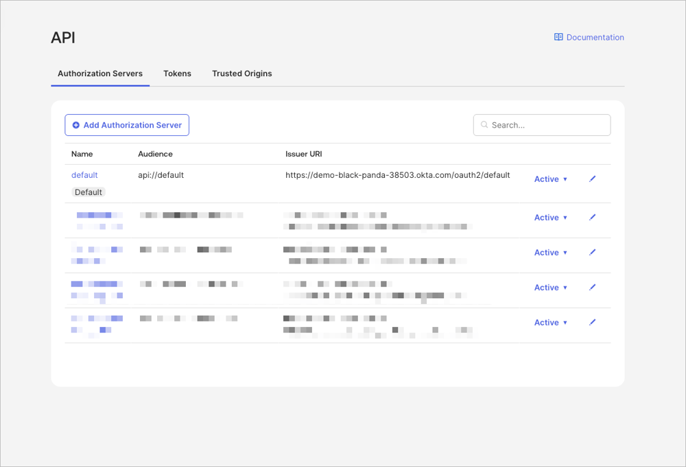 Okta Admin Console の Authorization Servers 画面で Custom Authorization Server を追加する操作を示す画面